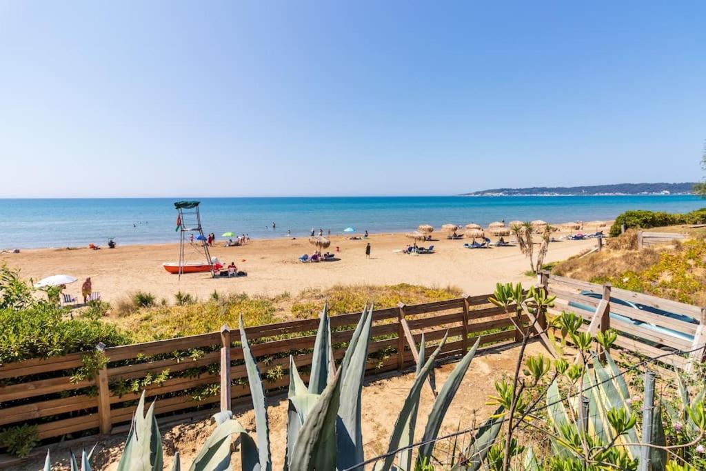 Sandy Toes And Salty Noses Beach House Paradise Villa Pyrgos (Elis)